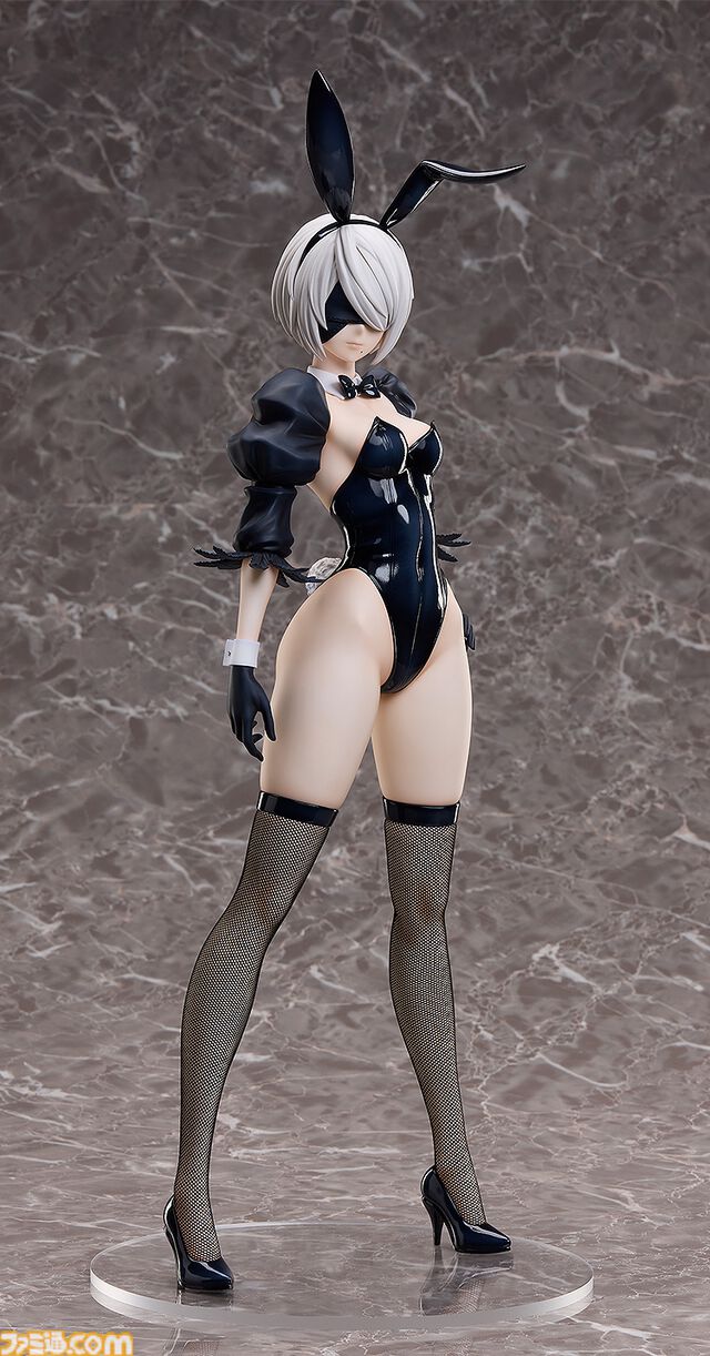 『ニーア オートマタ Ver1.1a』バニー姿の2Bがフィギュアに。堂々とした立ち姿、魅惑の脚に目を奪われる。ゴーグルなしVer.の顔パーツも付属