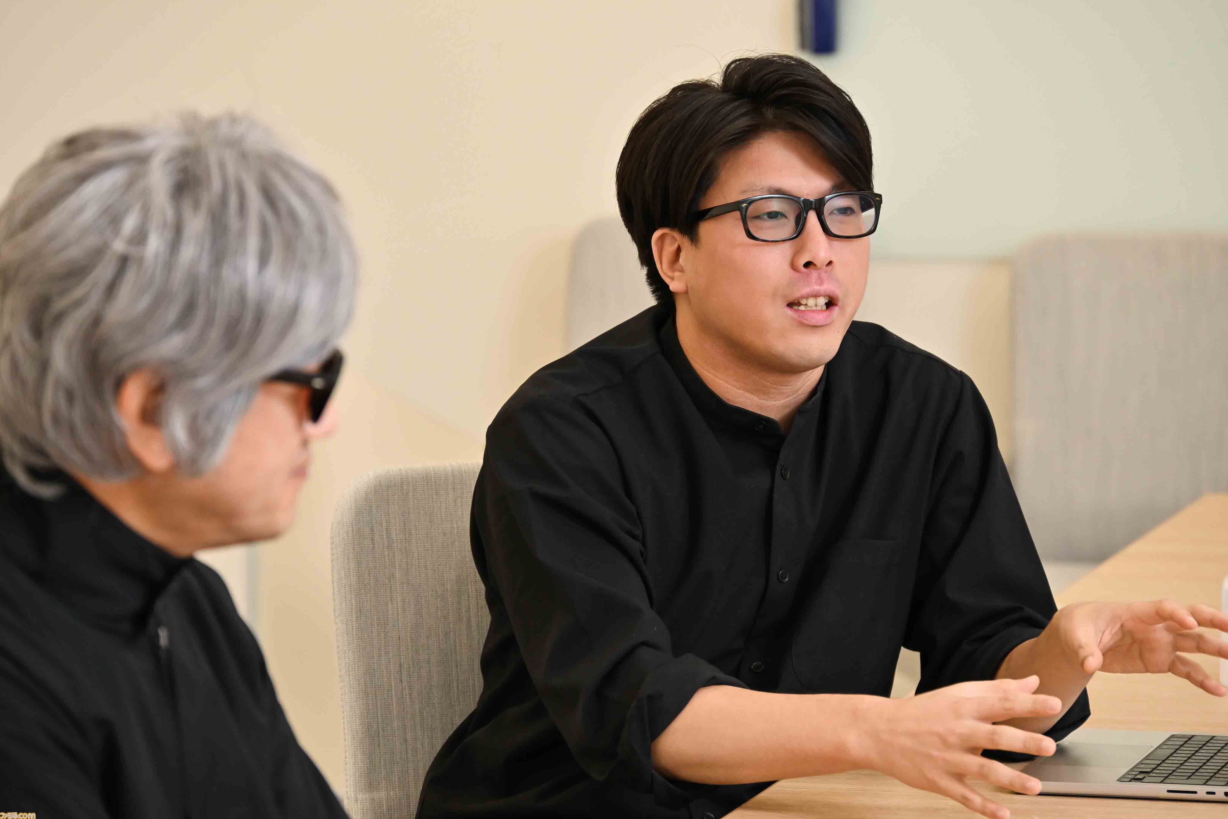 「AIを調伏する」元アトラスの“悪魔絵師”金子一馬氏 退社後初となる完全新作『神魔狩りのツクヨミ』最速インタビュー　“AIカネコ”が無限生成する金子一馬イラストを使役するローグライクカードゲーム【限定先行体験者も募集】