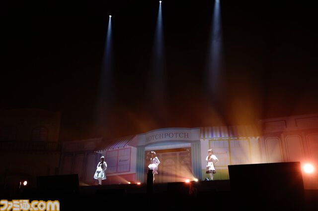 『アイマス』ハッチポッチ2 Day1リポート。圧倒的パフォーマンスで引っ張る先輩たちと、そんな先輩への愛がだだ漏れの後輩たちにプロデューサーもニッコリ！　