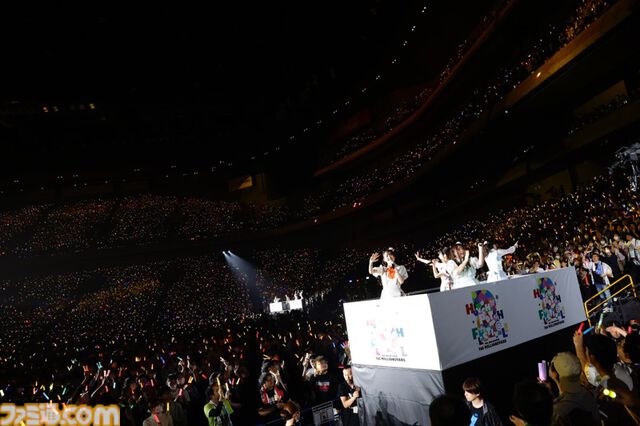 『アイマス』ハッチポッチ2 Day1リポート。圧倒的パフォーマンスで引っ張る先輩たちと、そんな先輩への愛がだだ漏れの後輩たちにプロデューサーもニッコリ！　