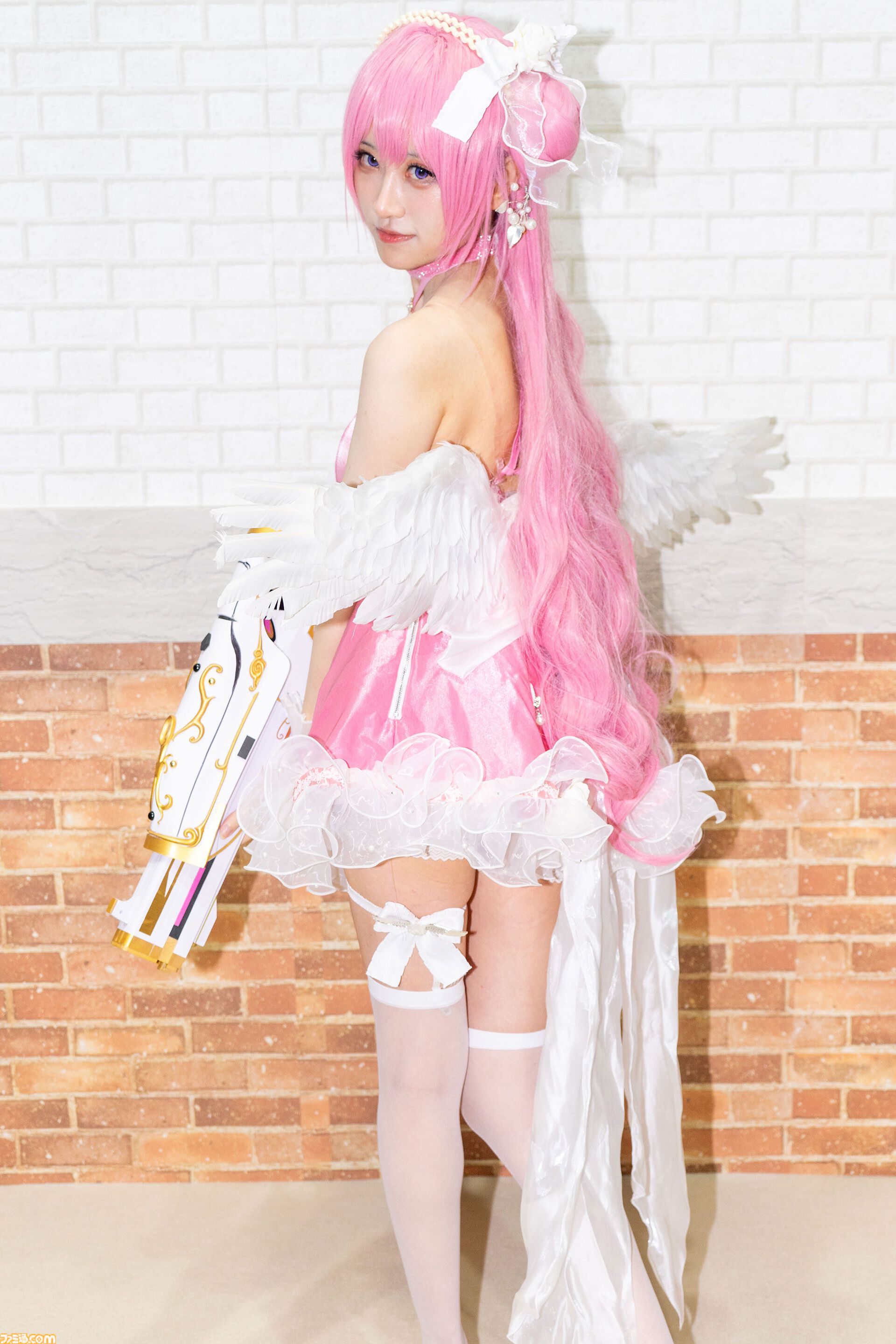 【NIKKE】ニコニコ超会議2024コスプレまとめ。ブースを彩ったニケたちの写真をお届け！ コスプレイヤーは皆自前の衣装で出演【ニケ】