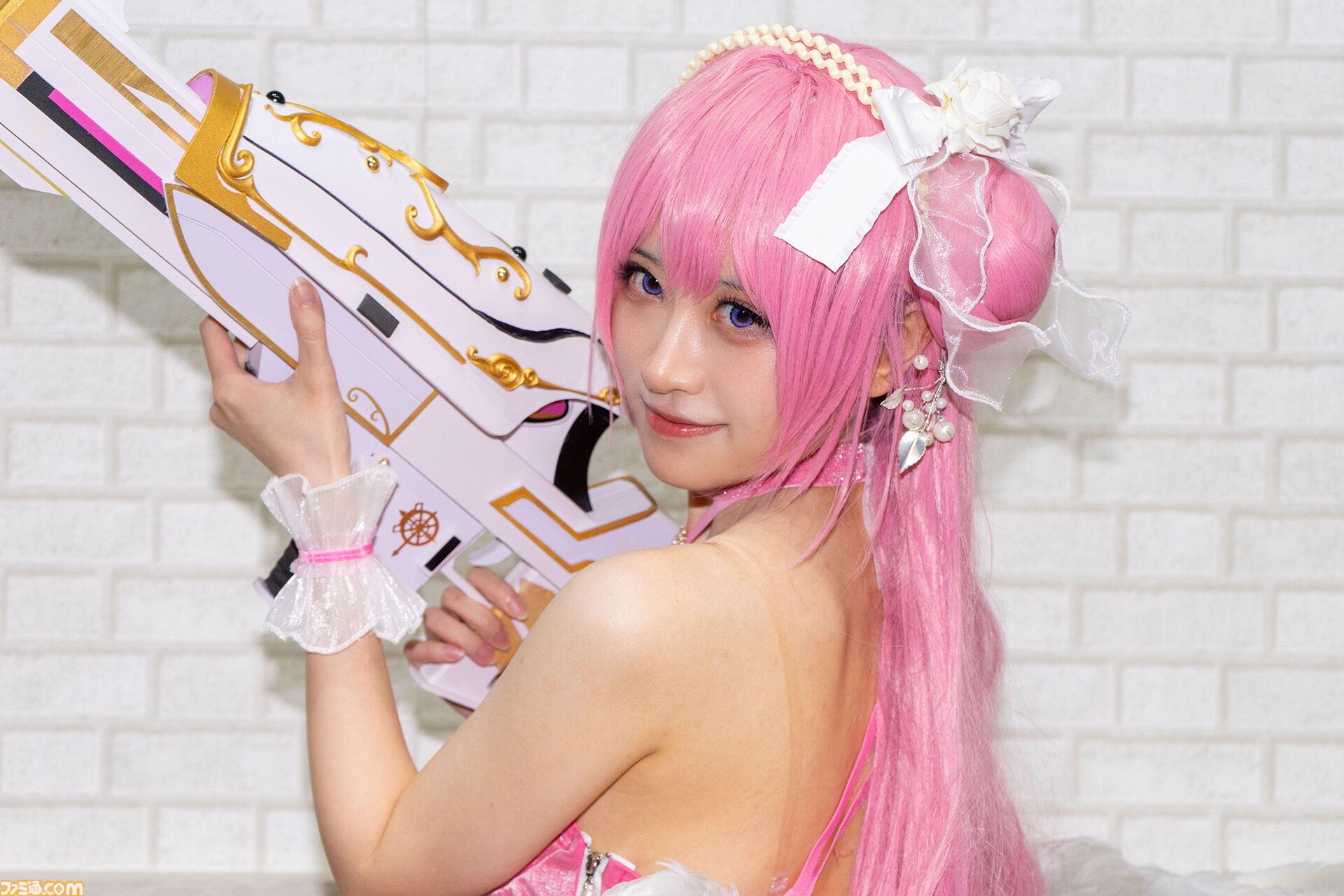 【NIKKE】ニコニコ超会議2024コスプレまとめ。ブースを彩ったニケたちの写真をお届け！ コスプレイヤーは皆自前の衣装で出演【ニケ】