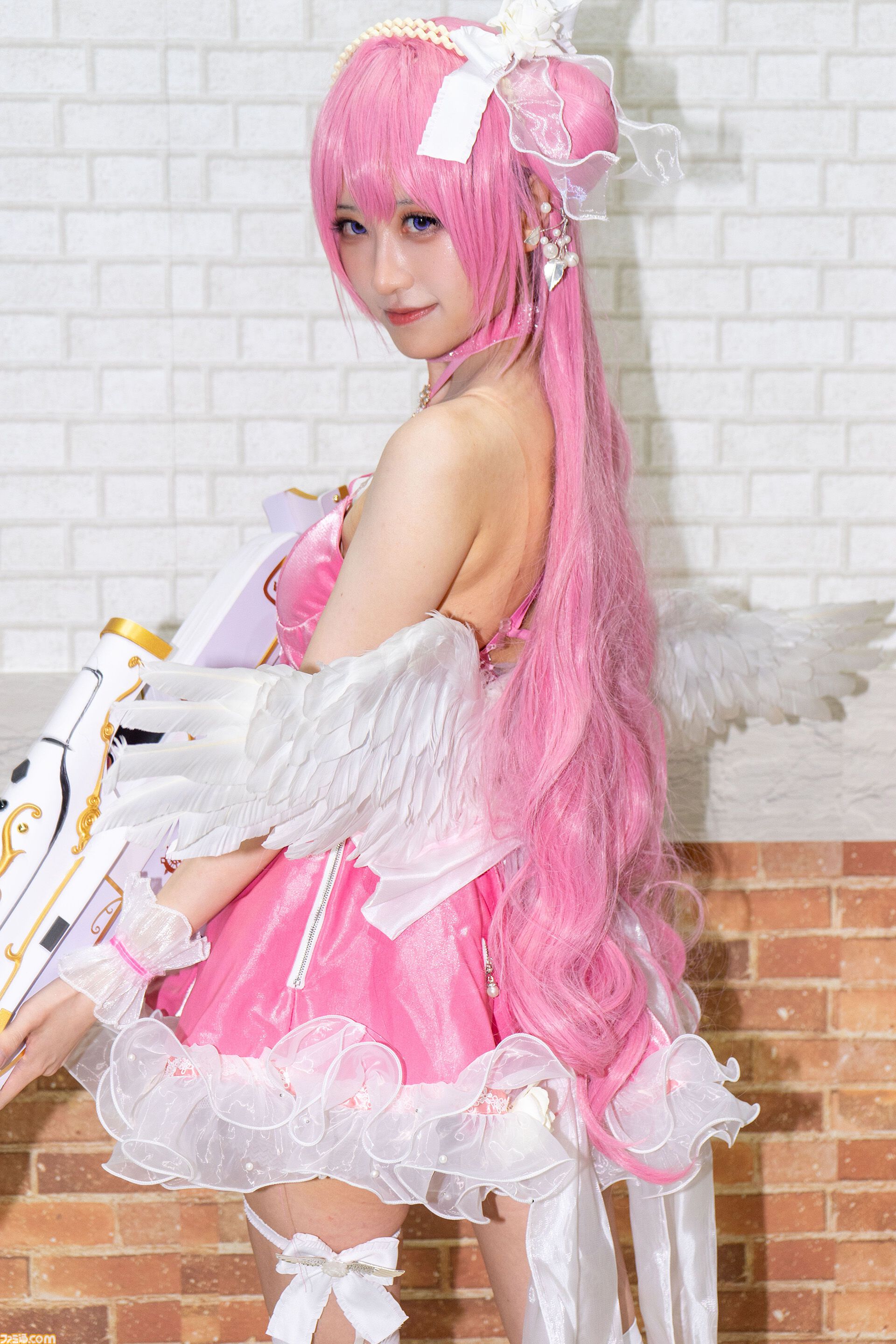 【NIKKE】ニコニコ超会議2024コスプレまとめ。ブースを彩ったニケたちの写真をお届け！ コスプレイヤーは皆自前の衣装で出演【ニケ】