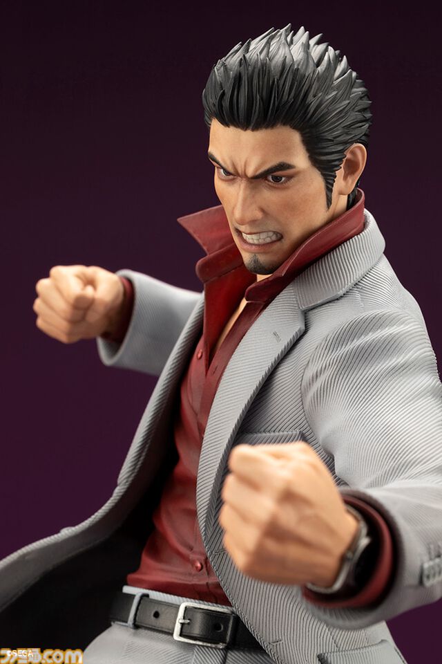 『龍が如く』桐生一馬の戦闘シーンポーズを1/6スケールフィギュア化。鋭い眼光や翻るジャケットで桐生の迫力を表現。セガストア特典は神室町天下一通りの布ポスター