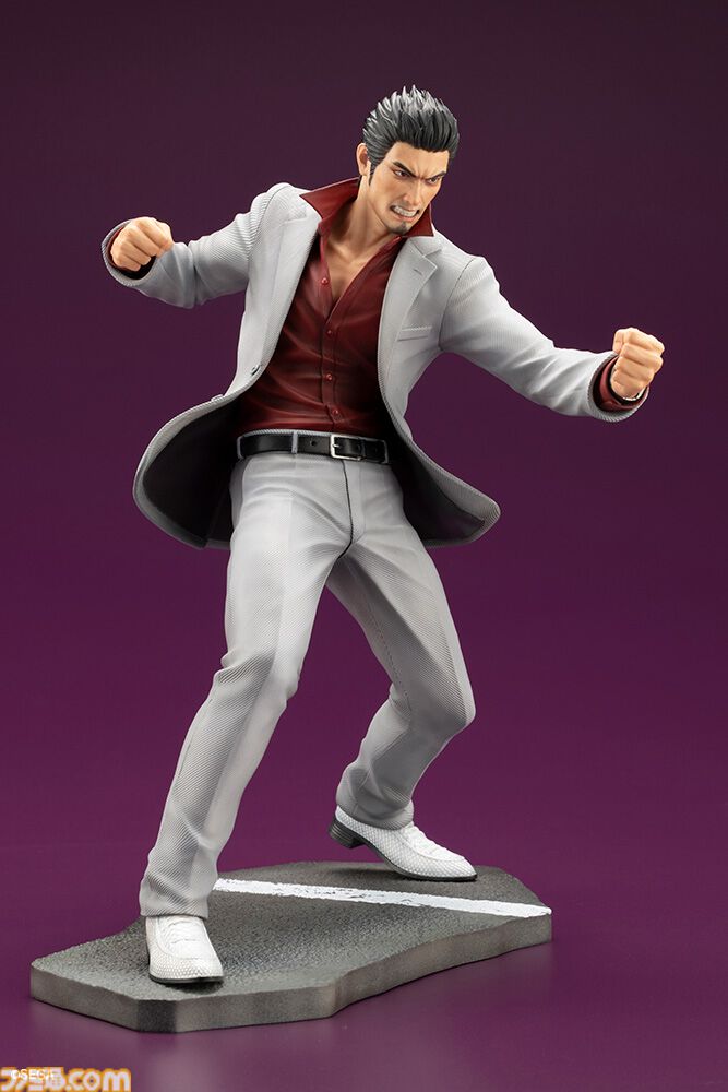 『龍が如く』桐生一馬の戦闘シーンポーズを1/6スケールフィギュア化。鋭い眼光や翻るジャケットで桐生の迫力を表現。セガストア特典は神室町天下一通りの布ポスター