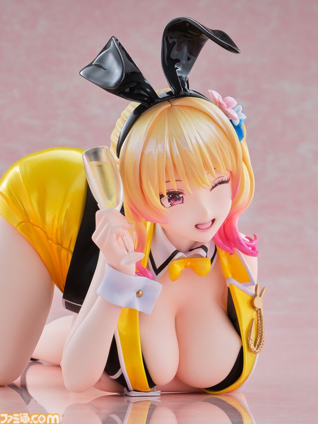 『バニーガーデン』凜のセクシーなバニーガール姿が1/6スケールフィギュアで登場。スカートはなんとキャストオフ可能。ebten限定特典はチェキ風クリアカード３種とアクリルコースタースタンド