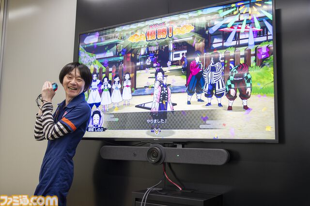 『鬼滅の刃 目指せ！最強隊士！』は家族や友だちを巻き込んでハマれるボードゲーム。大人4人が会議室で叫びまくり、呼吸の大切さを実感