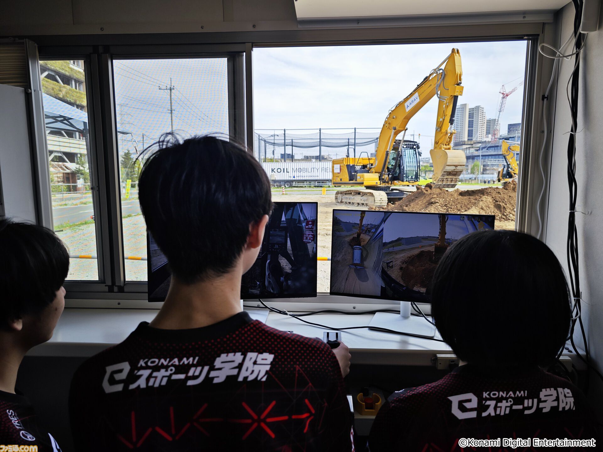 KONAMIのeスポーツ学院が建設業界とパートナーシップを締結。ゲームの操作技術がショベルカーやドローンで活かせる日が来るかもしれない