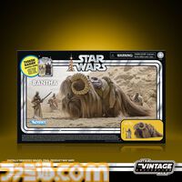 『スター・ウォーズ』デス・トルーパーのヘルメットの再現度がスゴイ、ライト機能つきでバッチリ光る。4月23日9時より先行予約が開始