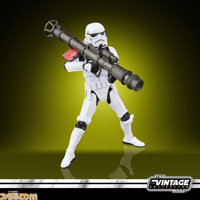 『スター・ウォーズ』デス・トルーパーのヘルメットの再現度がスゴイ、ライト機能つきでバッチリ光る。4月23日9時より先行予約が開始