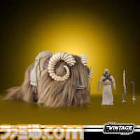 『スター・ウォーズ』デス・トルーパーのヘルメットの再現度がスゴイ、ライト機能つきでバッチリ光る。4月23日9時より先行予約が開始