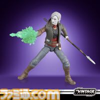 『スター・ウォーズ』デス・トルーパーのヘルメットの再現度がスゴイ、ライト機能つきでバッチリ光る。4月23日9時より先行予約が開始