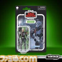 『スター・ウォーズ』デス・トルーパーのヘルメットの再現度がスゴイ、ライト機能つきでバッチリ光る。4月23日9時より先行予約が開始
