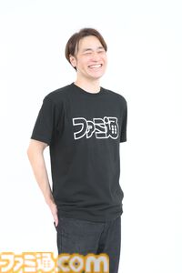 週刊ファミ通1900号＆39周年を記念した“ファミ通ロゴTシャツ付き限定版”の予約受付中。新色も増えたし編集者が商品サンプルを全力で着こなしてみた！