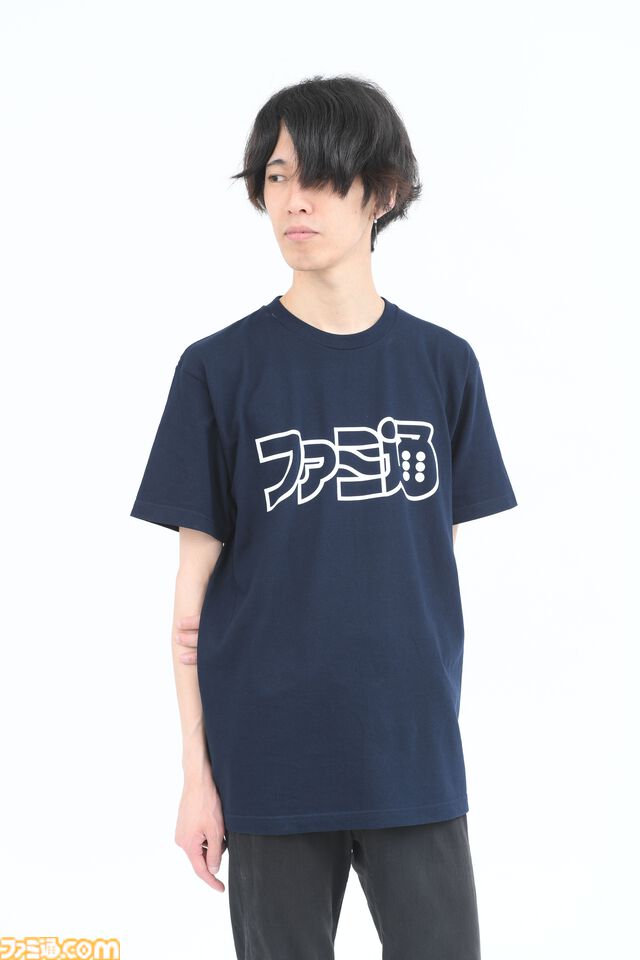週刊ファミ通1900号＆39周年を記念した“ファミ通ロゴTシャツ付き限定版”の予約受付中。新色も増えたし編集者が商品サンプルを全力で着こなしてみた！