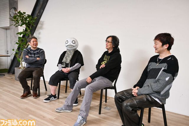 『ハンドレッドライン』小高和剛×打越鋼太郎×イシイジロウ×ヨコオタロウ特別座談会。ゲーム制作から気になるエンタメ話まで4人のクリエイターたちが語り尽くす