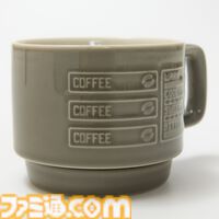 『コーヒートーク』ハンドドリップにピッタリなドリップポットが登場。ゲームロゴとガラハッドデザインのラテアートプレート付き