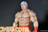 『キン肉マン』テリーマンが40センチのソフビフィギュアで登場。鍛え上げられた肉体を再現し、漫画から飛び出してきたような仕上がりに