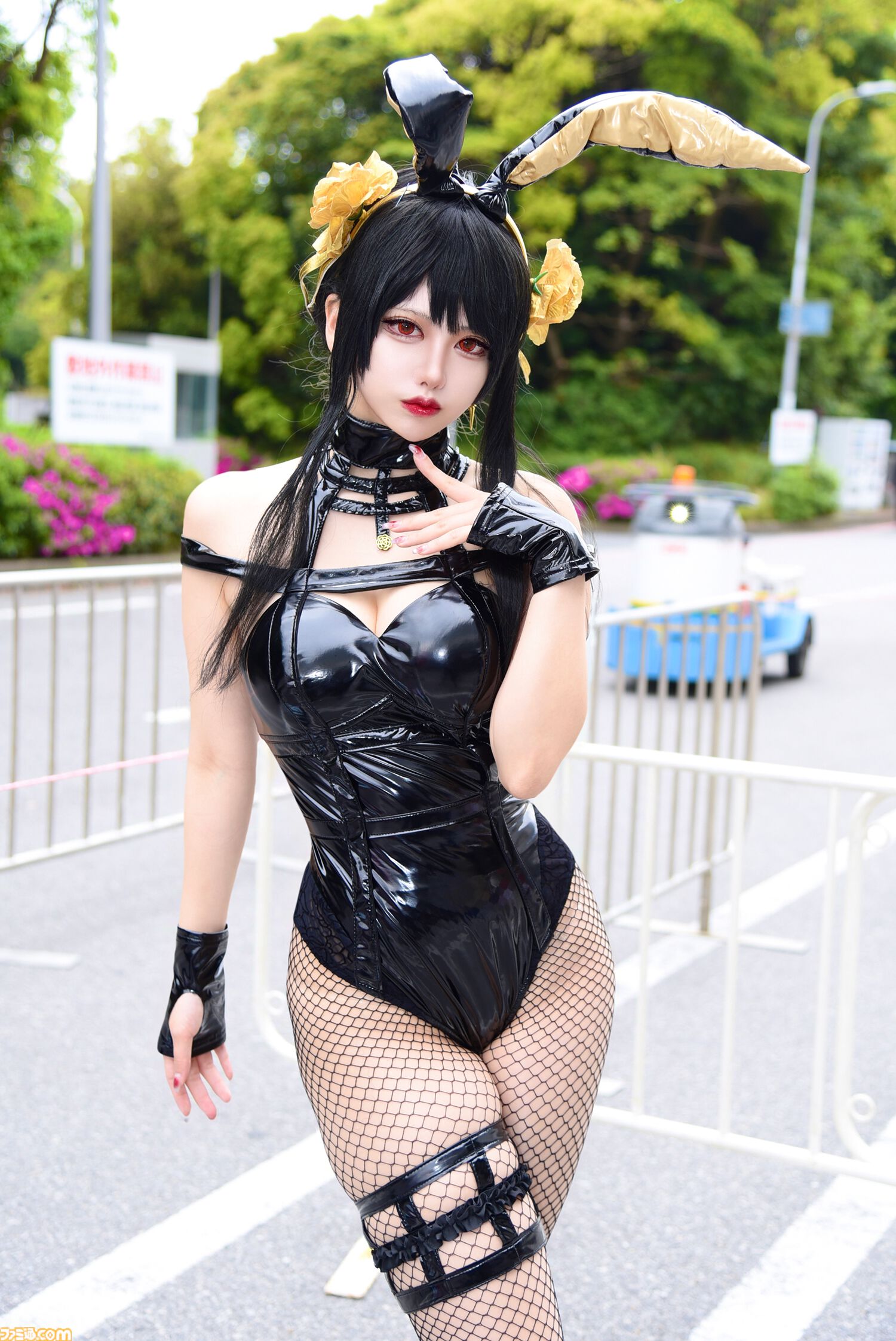 【コスプレ】『NIKKE』ソーダやインディビリア、ブレッディ、『FF7』ティファ、褐色肌の『魔法騎士レイアース』姉妹姫、『キン肉マン』超人血盟軍まで【ニコニコ超会議2025】