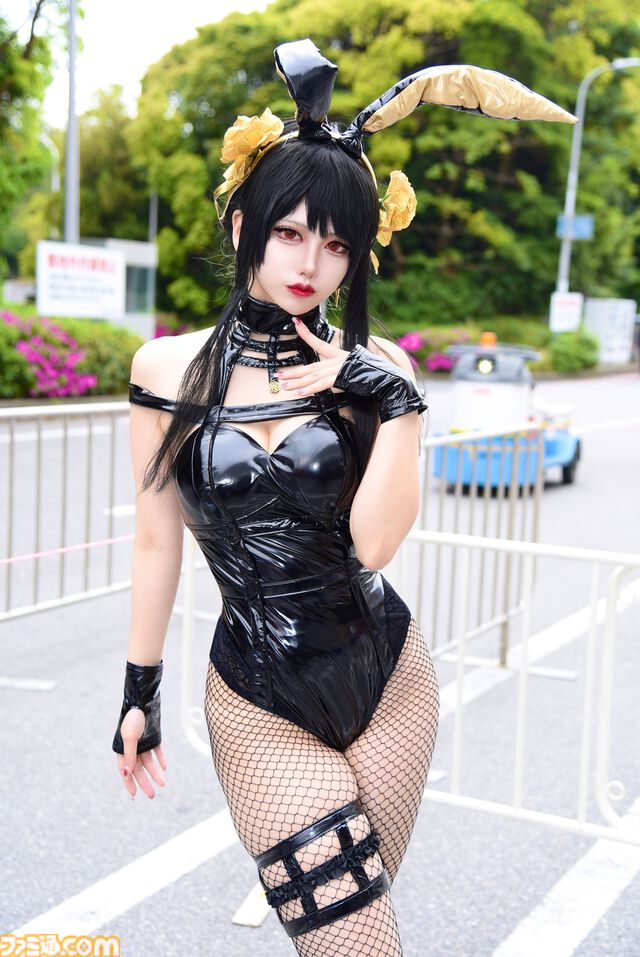 【コスプレ】『NIKKE』ソーダやインディビリア、ブレッディ、『FF7』ティファ、褐色肌の『魔法騎士レイアース』姉妹姫、『キン肉マン』超人血盟軍まで【ニコニコ超会議2025】