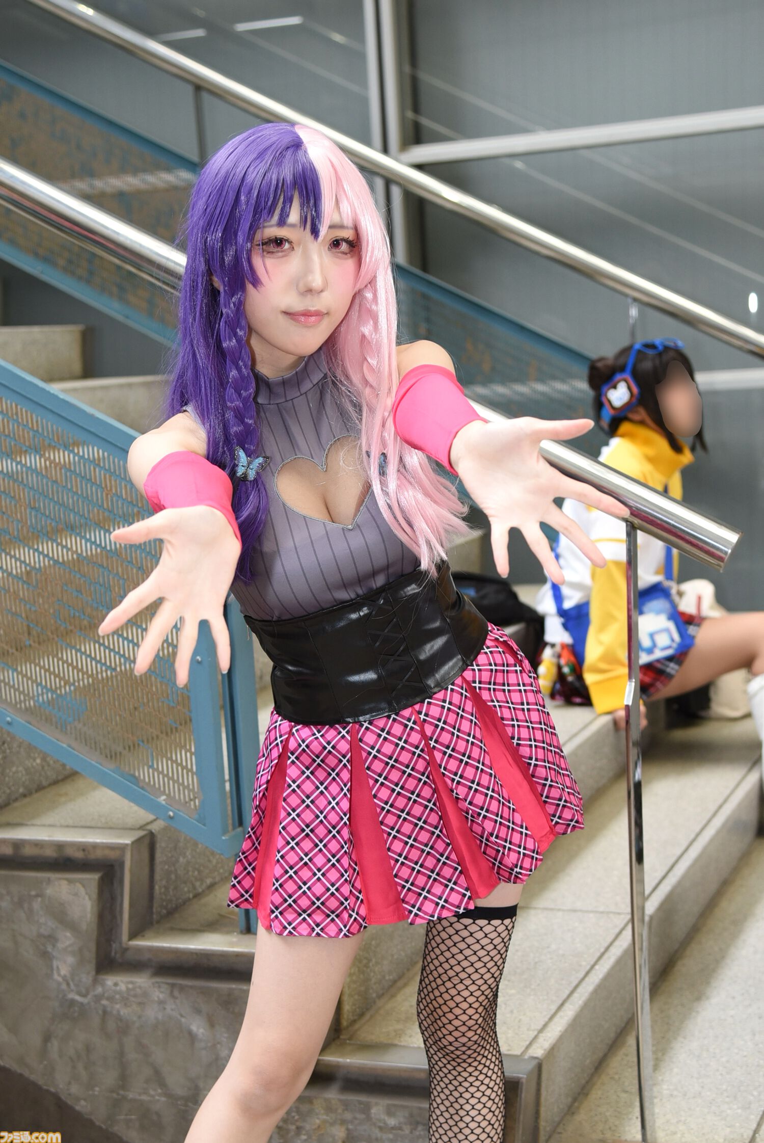 【コスプレ】『NIKKE』ソーダやインディビリア、ブレッディ、『FF7』ティファ、褐色肌の『魔法騎士レイアース』姉妹姫、『キン肉マン』超人血盟軍まで【ニコニコ超会議2025】