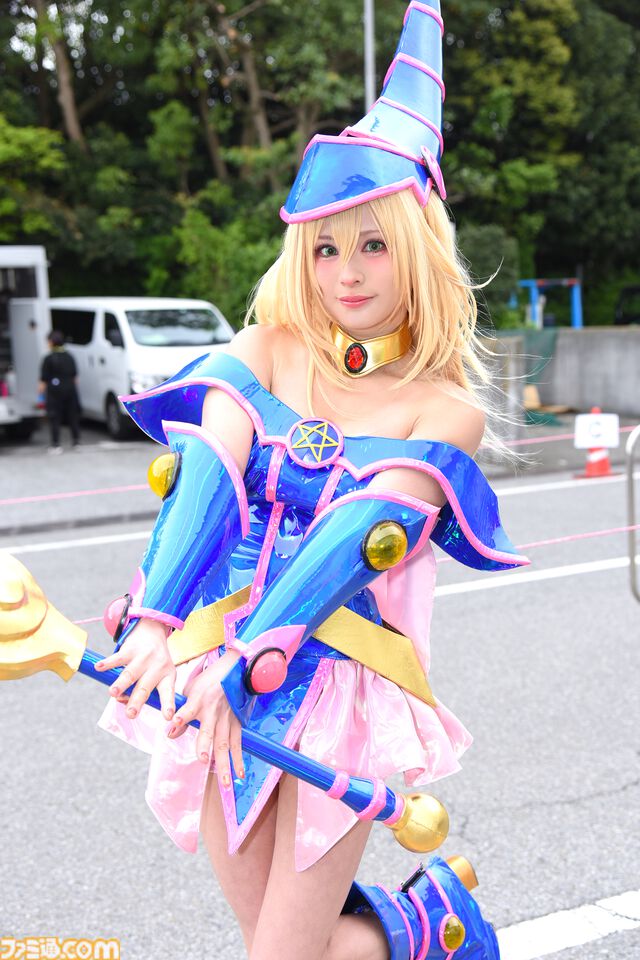 【コスプレ】『ガンダム ジークアクス』や『モンハンワイルズ』、ベガ風衣装キャミィ、『遊☆戯☆王』ブラック・マジシャン・ガールまで。 “ニコ超2025”コスプレリポート