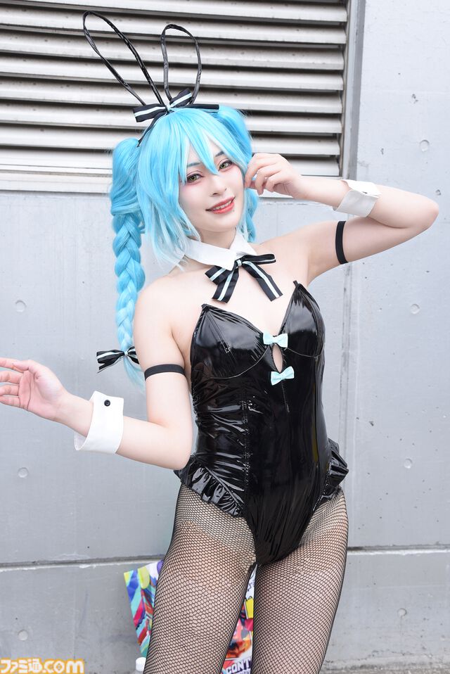 【コスプレ】『ガンダム ジークアクス』や『モンハンワイルズ』、ベガ風衣装キャミィ、『遊☆戯☆王』ブラック・マジシャン・ガールまで。 “ニコ超2025”コスプレリポート