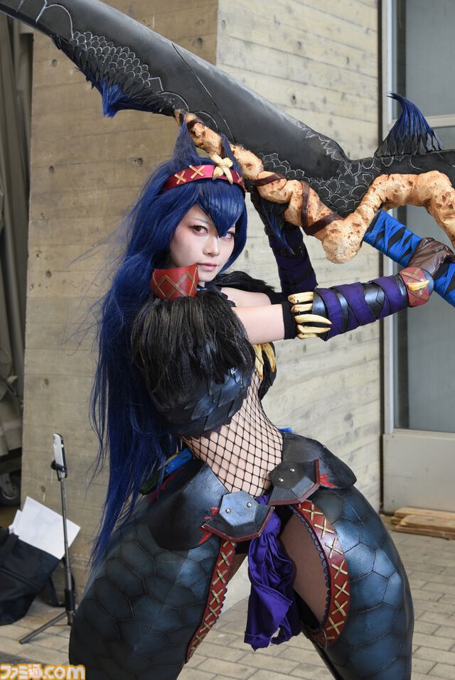 【コスプレ】『ガンダム ジークアクス』や『モンハンワイルズ』、ベガ風衣装キャミィ、『遊☆戯☆王』ブラック・マジシャン・ガールまで。 “ニコ超2025”コスプレリポート