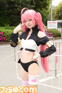 【コスプレ】『ガンダム ジークアクス』や『モンハンワイルズ』、ベガ風衣装キャミィ、『遊☆戯☆王』ブラック・マジシャン・ガールまで。 “ニコ超2025”コスプレリポート