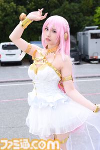 【コスプレ】『ガンダム ジークアクス』や『モンハンワイルズ』、ベガ風衣装キャミィ、『遊☆戯☆王』ブラック・マジシャン・ガールまで。 “ニコ超2025”コスプレリポート