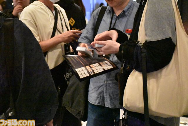 『黒い砂漠』クロン石10000個（300億シルバー相当）に衣装選択箱も多数もらえる。ログイン報酬がすごいから10周年を機に始めるのもいい【オフライン感謝祭リポート】