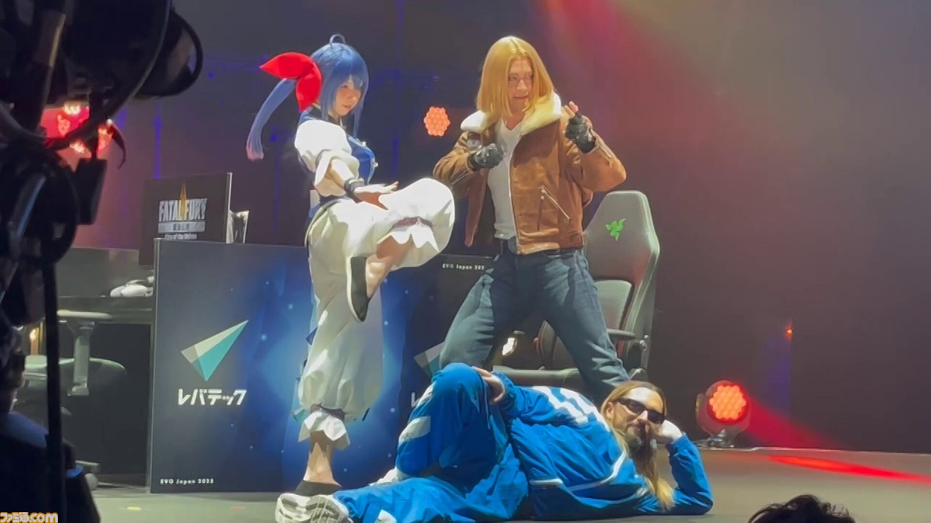 サルバトーレ・ガナッチがEVO Japan 2025にサプライズ登場！ 『餓狼伝説 CotW』決勝ステージに登壇し、会場も歓喜の“大声”で包まれる【Horseな小パンを披露】
