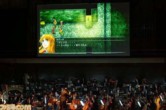 『幻想水滸伝』オケコンはゲーム冒頭からEDまでを映像付きで追体験できる構成が最高だった。『II』主人公とジョウイが選んだ道を2本のヴァイオリン演奏で表現していたのもエモい