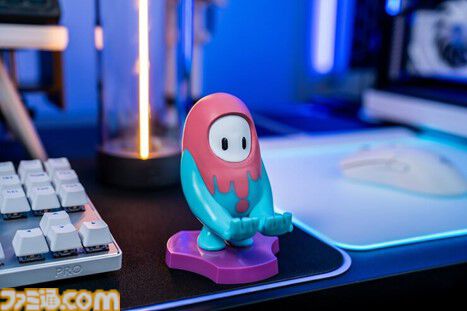 『アストロボット』『フォートナイト』『マインクラフト』などのマルチスタンドが発売。エビテンで本日（5/13）より予約受付が開始