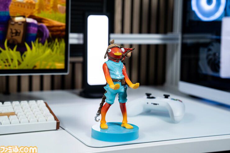 『アストロボット』『フォートナイト』『マインクラフト』などのマルチスタンドが発売。エビテンで本日（5/13）より予約受付が開始