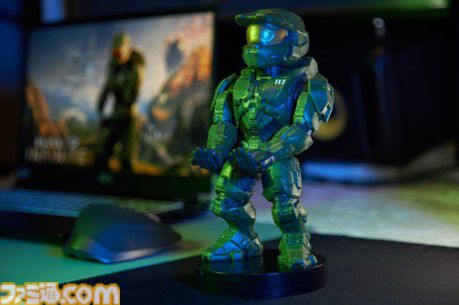 『アストロボット』『フォートナイト』『マインクラフト』などのマルチスタンドが発売。エビテンで本日（5/13）より予約受付が開始
