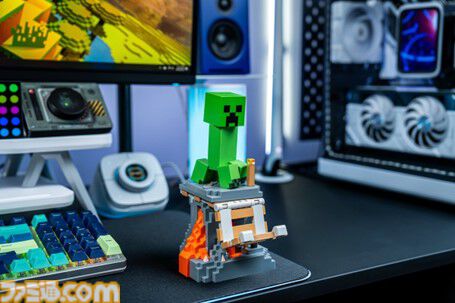 『アストロボット』『フォートナイト』『マインクラフト』などのマルチスタンドが発売。エビテンで本日（5/13）より予約受付が開始