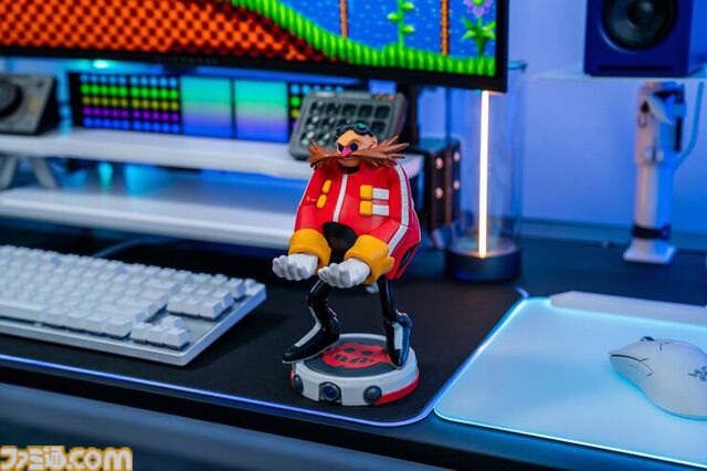 『アストロボット』『フォートナイト』『マインクラフト』などのマルチスタンドが発売。エビテンで本日（5/13）より予約受付が開始
