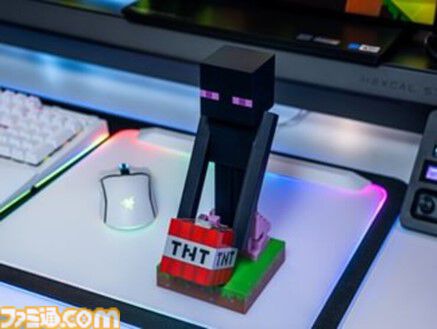 『アストロボット』『フォートナイト』『マインクラフト』などのマルチスタンドが発売。エビテンで本日（5/13）より予約受付が開始
