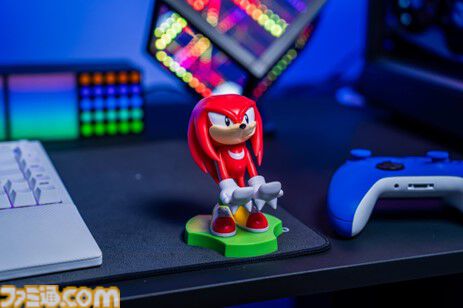 『アストロボット』『フォートナイト』『マインクラフト』などのマルチスタンドが発売。エビテンで本日（5/13）より予約受付が開始