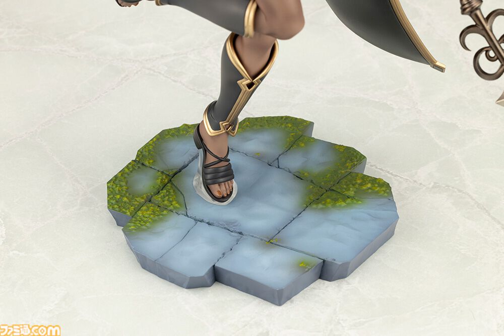 ユニコーンオーバーロード』ロザリンデが1/7スケールでフィギュア化