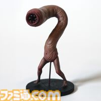 『野狗子: Slitterhead』コンセプトアート展が7月12日より開催。作品の雰囲気を演出するアートや未公開イラストを多数展示。LINEスタンプや紐蟲のガレージキット情報も公開