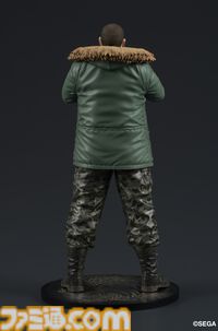 『龍が如く』冴島大河のスタチューフィギュアが10月に発売。刺青をあしらったミニ屏風がセガストア特典として付属。真島吾朗のフィギュアも再販決定