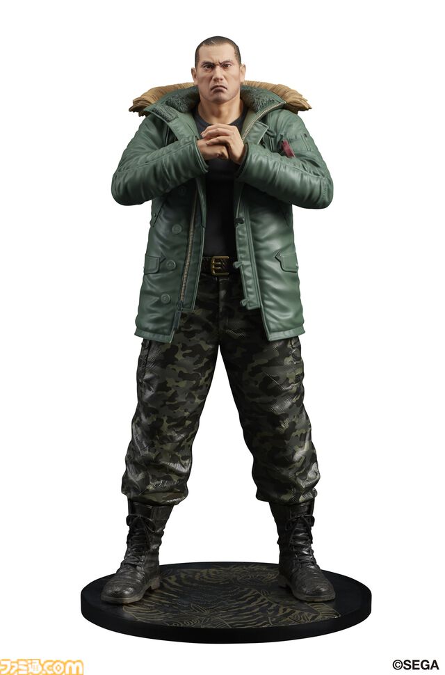 『龍が如く』冴島大河のスタチューフィギュアが10月に発売。刺青をあしらったミニ屏風がセガストア特典として付属。真島吾朗のフィギュアも再販決定