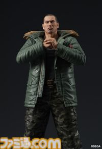 『龍が如く』冴島大河のスタチューフィギュアが10月に発売。刺青をあしらったミニ屏風がセガストア特典として付属。真島吾朗のフィギュアも再販決定