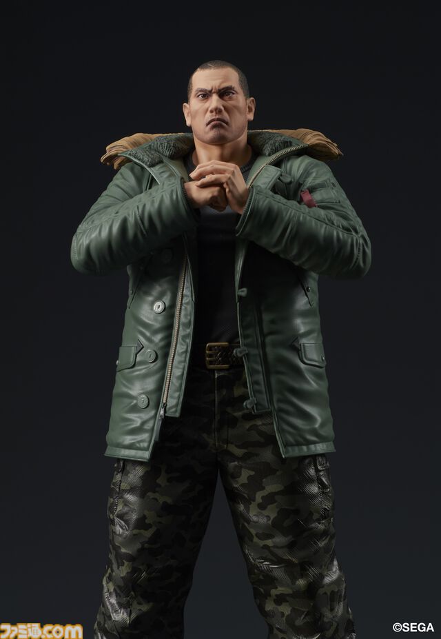 『龍が如く』冴島大河のスタチューフィギュアが10月に発売。刺青をあしらったミニ屏風がセガストア特典として付属。真島吾朗のフィギュアも再販決定