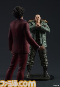 『龍が如く』冴島大河のスタチューフィギュアが10月に発売。刺青をあしらったミニ屏風がセガストア特典として付属。真島吾朗のフィギュアも再販決定