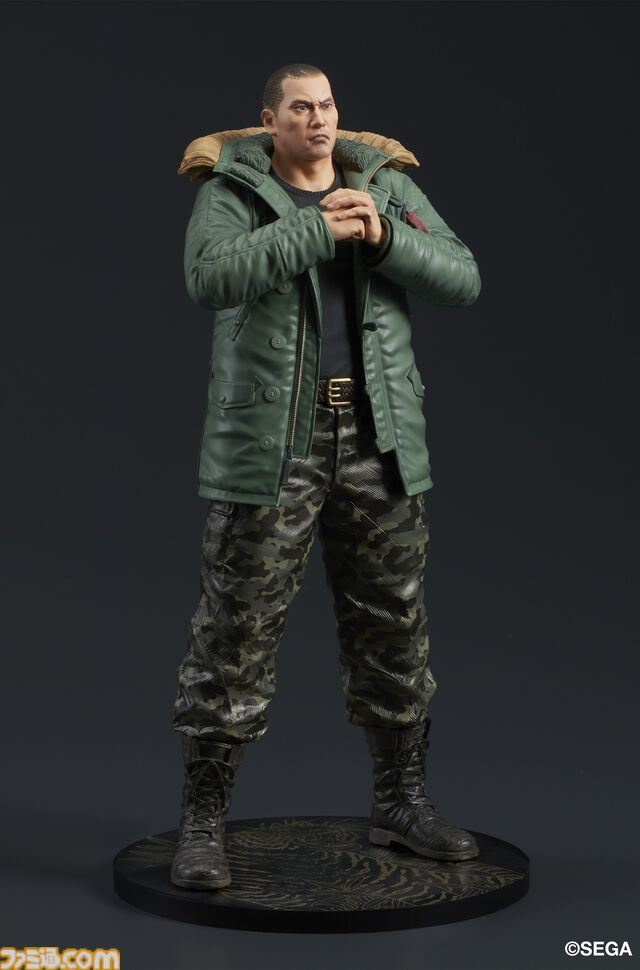 『龍が如く』冴島大河のスタチューフィギュアが10月に発売。刺青をあしらったミニ屏風がセガストア特典として付属。真島吾朗のフィギュアも再販決定