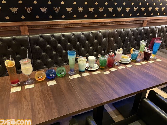 “LUIDA'S BAR”（ルイーダの酒場）が6年ぶりに“レベル9”へレベルアップ！ 全25品の新メニューも加わって『ドラクエ』とカラオケパセラのコラボカフェはさらに進化