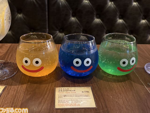 “LUIDA'S BAR”（ルイーダの酒場）が6年ぶりに“レベル9”へレベルアップ！ 全25品の新メニューも加わって『ドラクエ』とカラオケパセラのコラボカフェはさらに進化